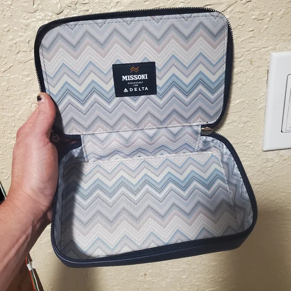 Missoni Cosmetic Case - Picture 6 of 7